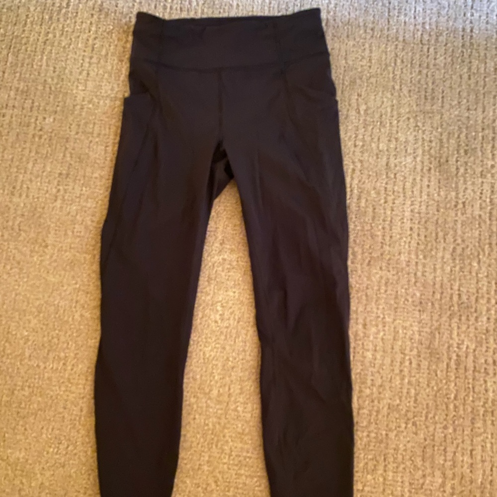 Lululemon 7/8 cropped leggings